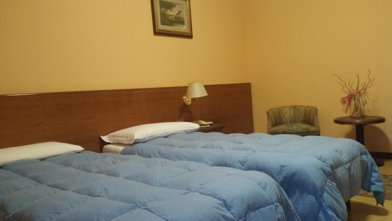 Hotel Due Fontane Casalpusterlengo Esterno foto