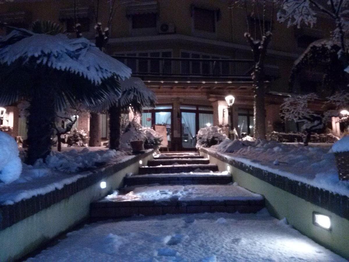 Hotel Due Fontane Casalpusterlengo Esterno foto
