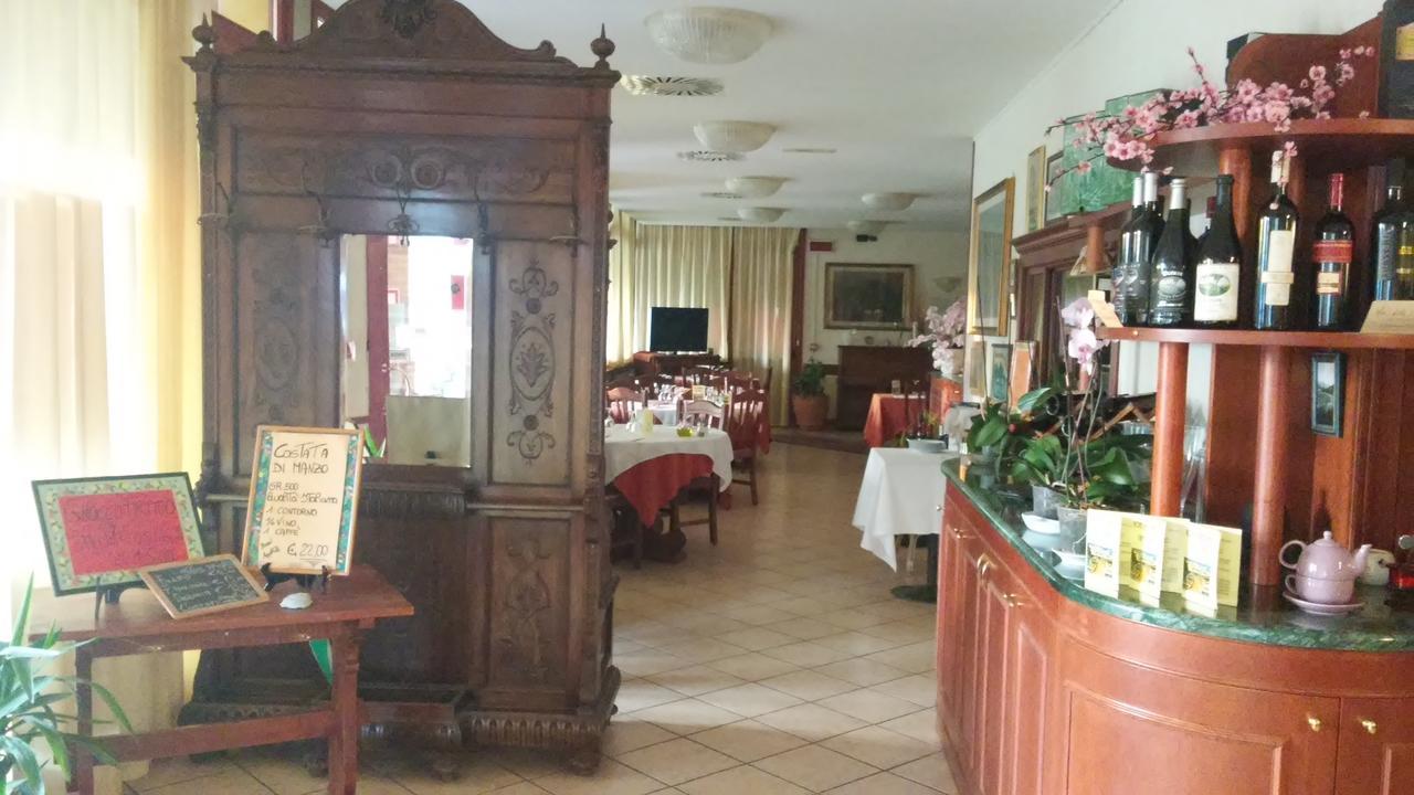 Hotel Due Fontane Casalpusterlengo Esterno foto
